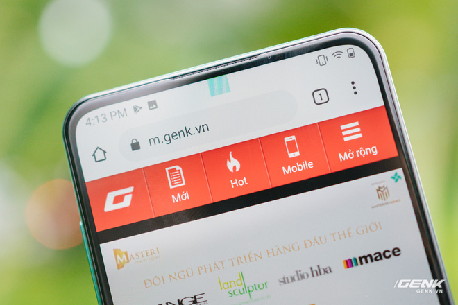 Sếp Xiaomi: Camera ẩn dưới màn hình mà vẫn lộ thì thà đục lỗ còn hơn - Ảnh 1.